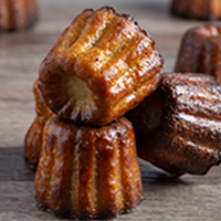 カヌレや各種焼き菓子などお土産にもどうぞ